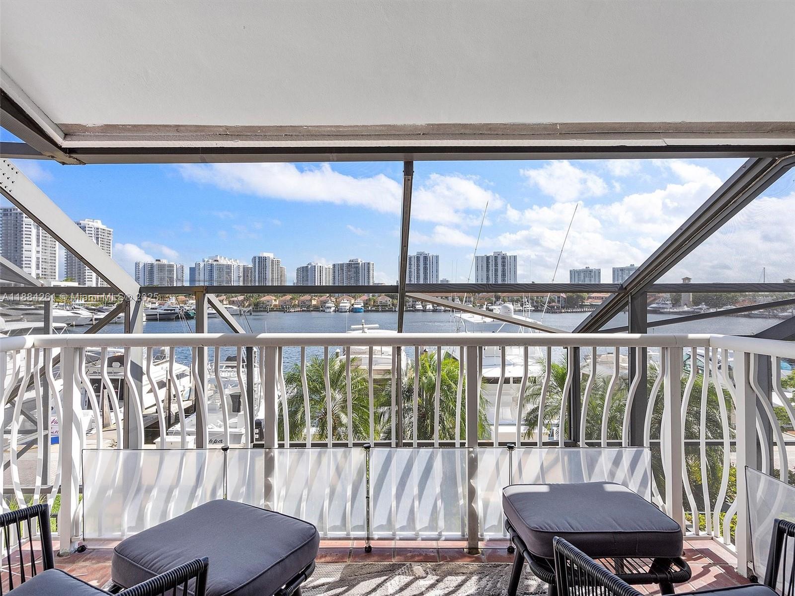 TOWNHOMES OF PORTSVIEW CO - Residential