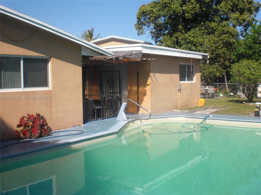 NO HOA 4 BED 2 BATH 2 CAR GARAGE HOME  - IMPACT WINDOWS AND DOORS - NEWER ROOF (2025). HOME HAS A BIG POOL, VERY LARGE BACKYARD MANY TYPES OF FRUIST TREES - NEW A/C  - TOP RATED SCHOOL DISTRICT - NEAR TURNPIKE AND SAWGRASS MALL - EXCELLENT LOCATION! - SELLER VERY MOTIVATED