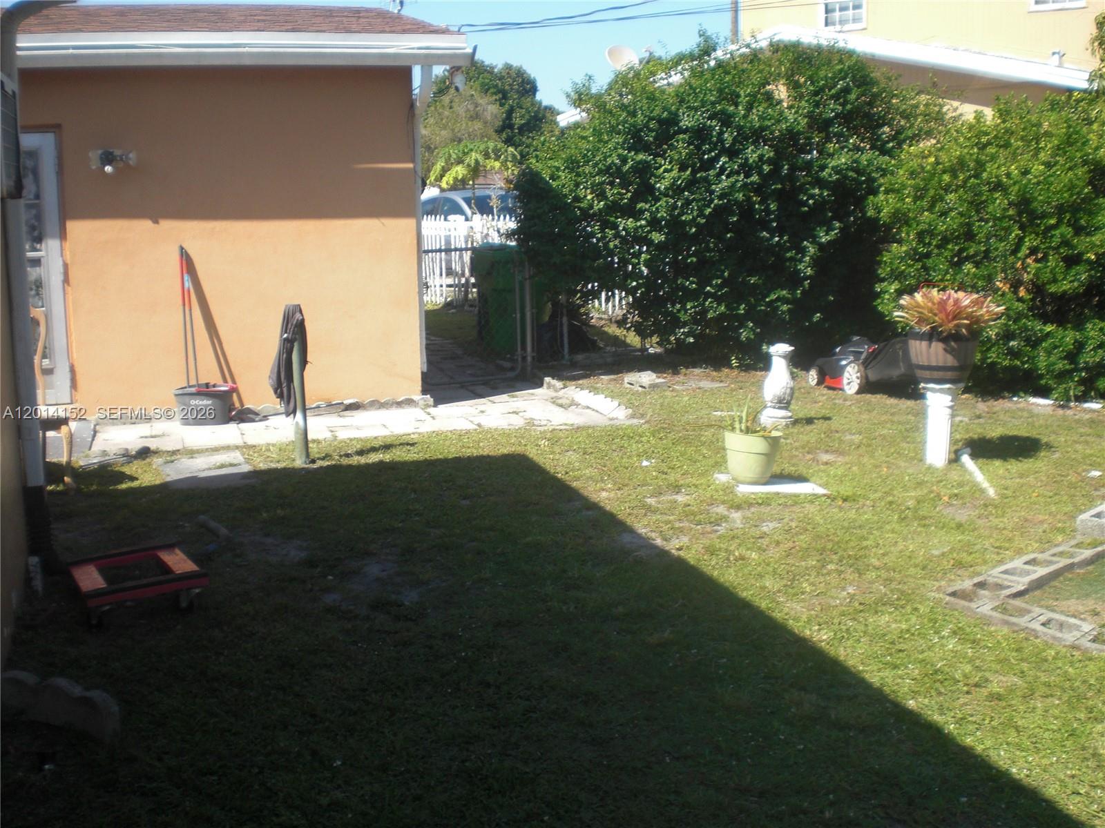 SUNRISE GOLF VILLAGE SEC - Residential
