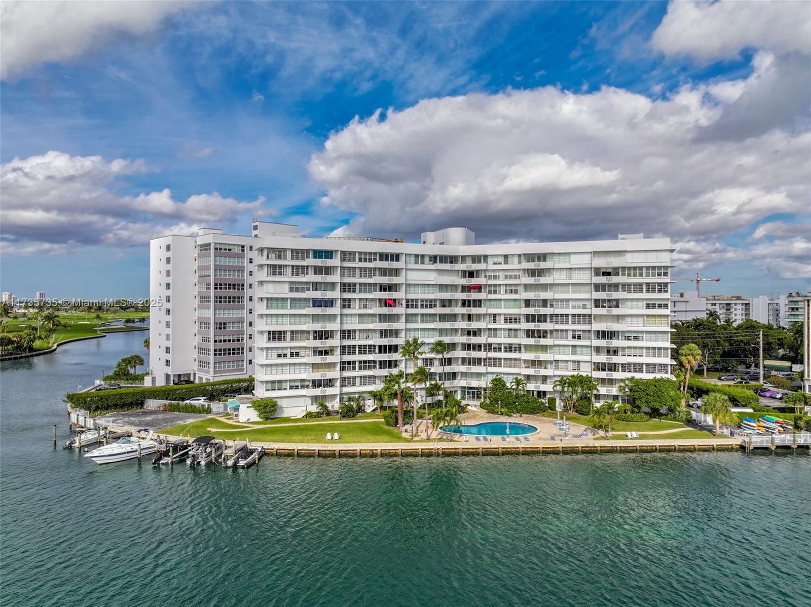 MEDITERRANEAN APARTMENTS - Residential