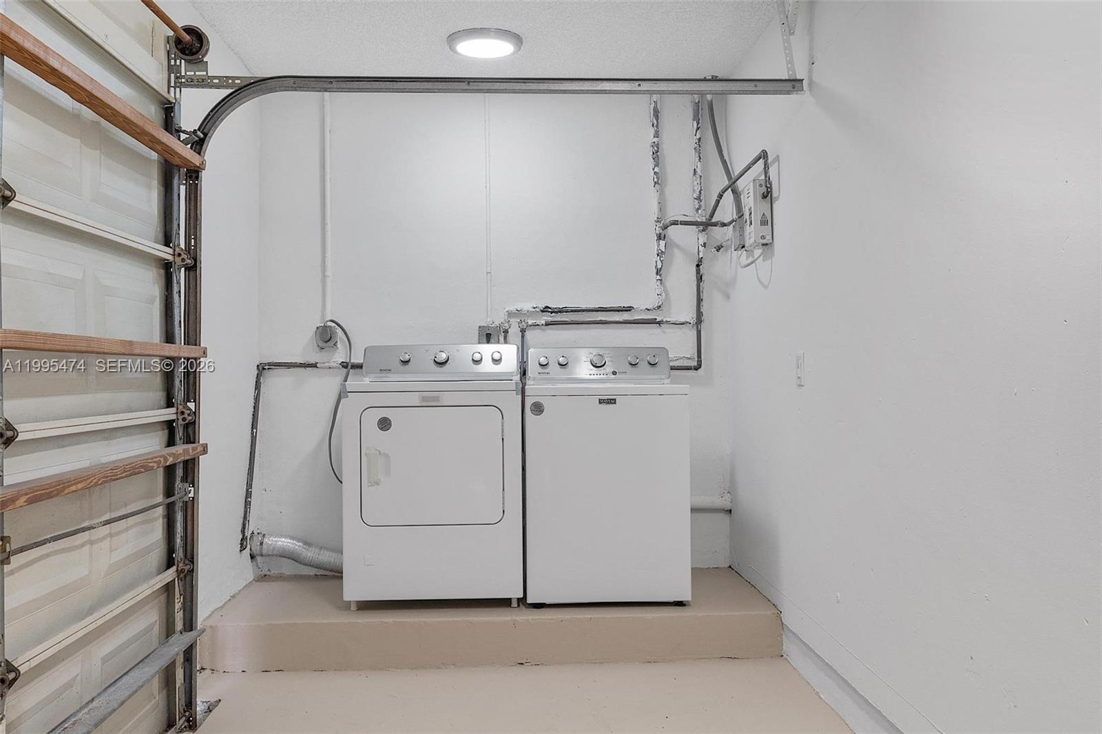 HARTFORD PLACE - Residential Lease