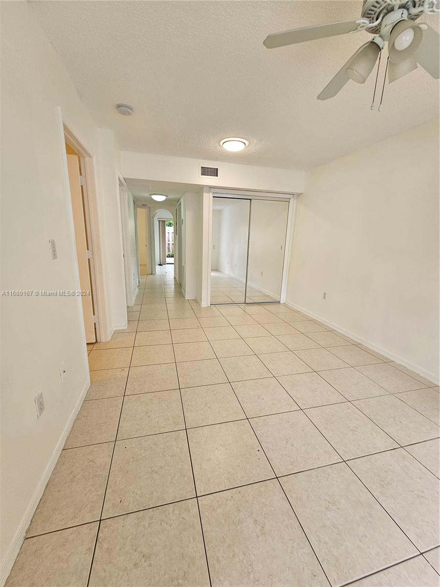 VISTA ALEGRE TOWNHOMES VI - Residential Lease
