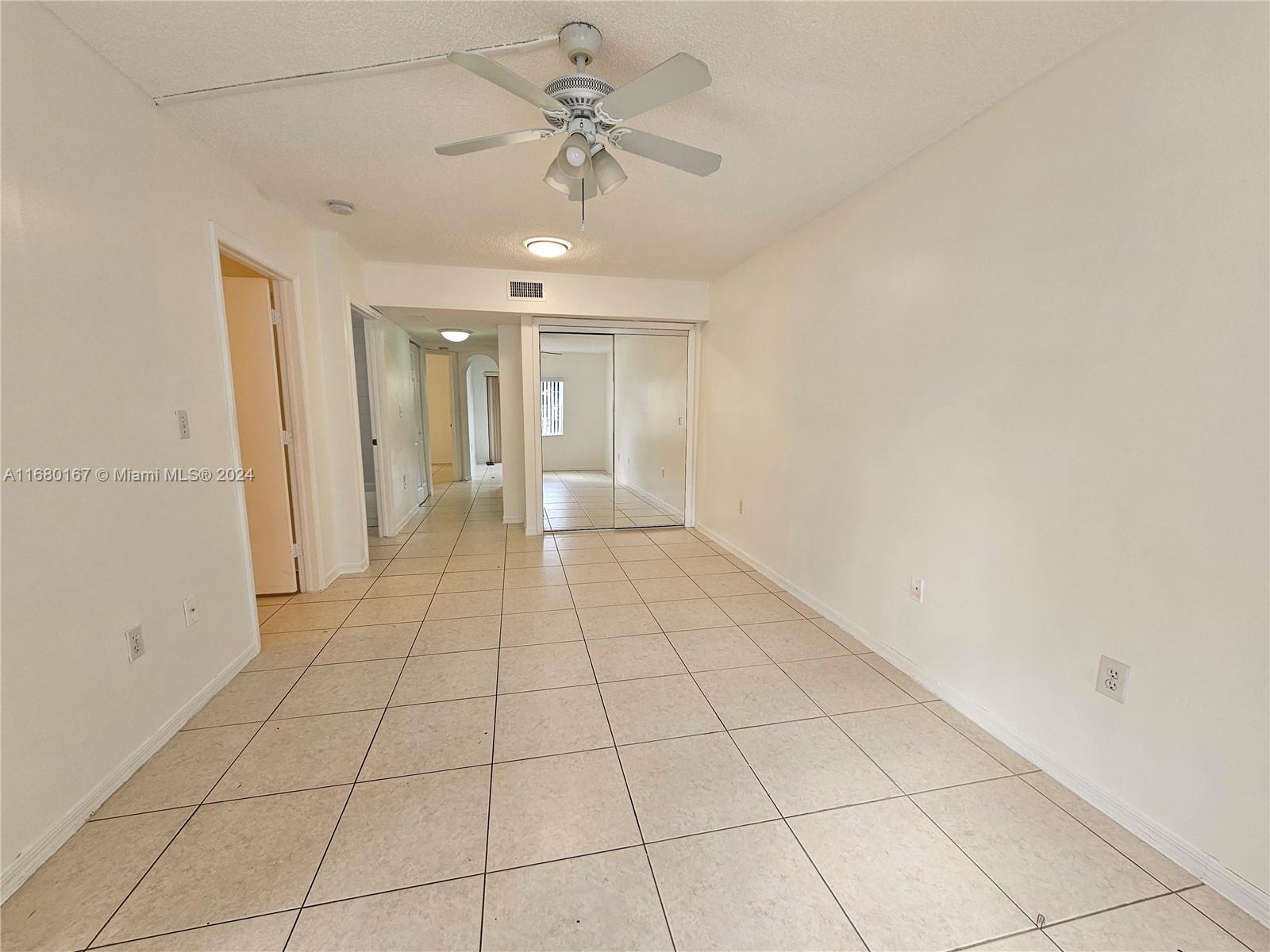 VISTA ALEGRE TOWNHOMES VI - Residential Lease