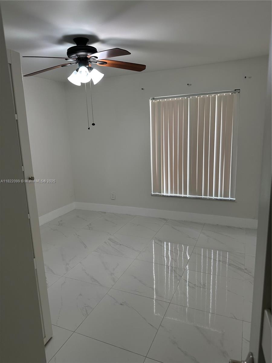 KENDALL WALK - Residential