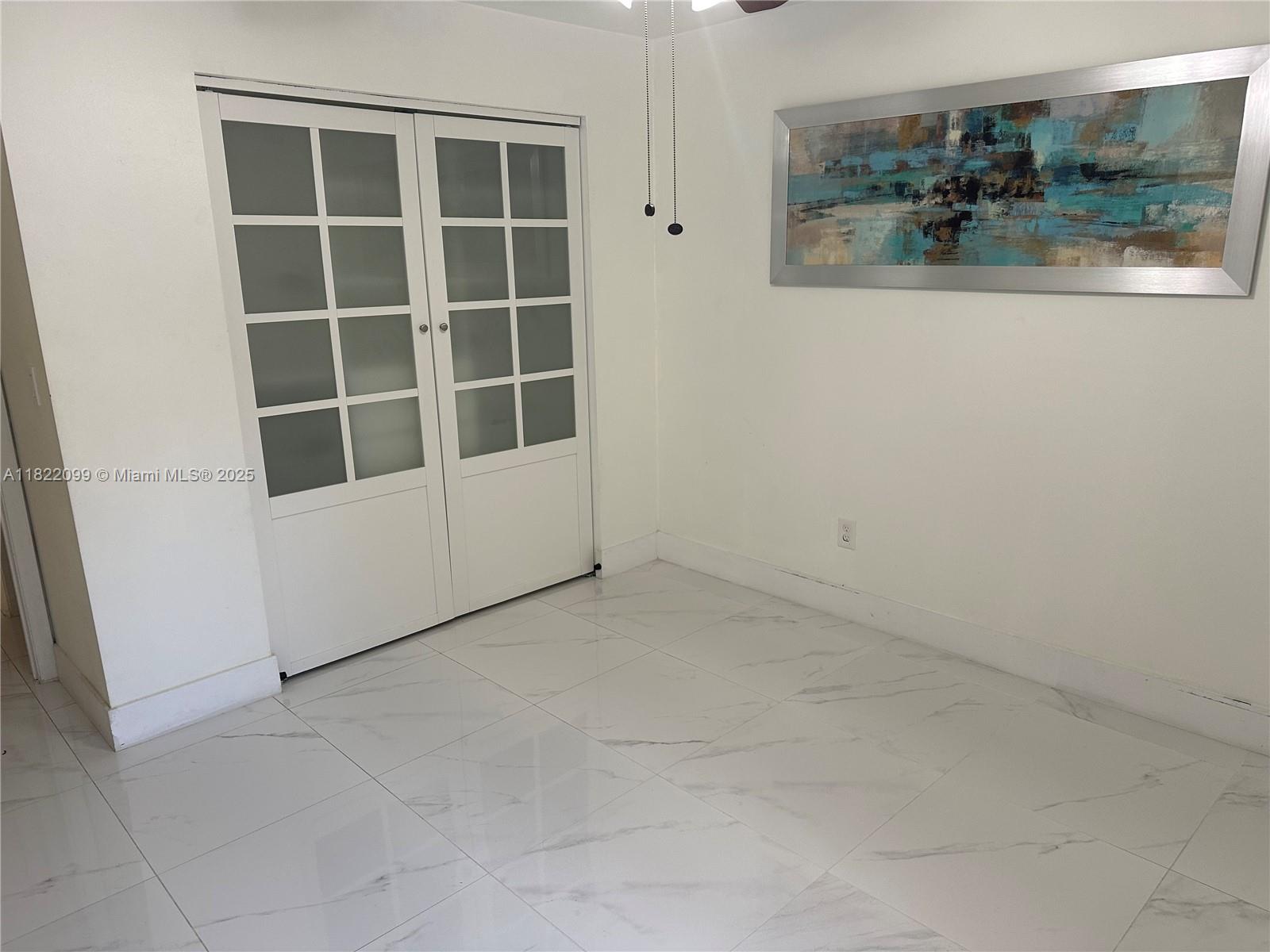 KENDALL WALK - Residential