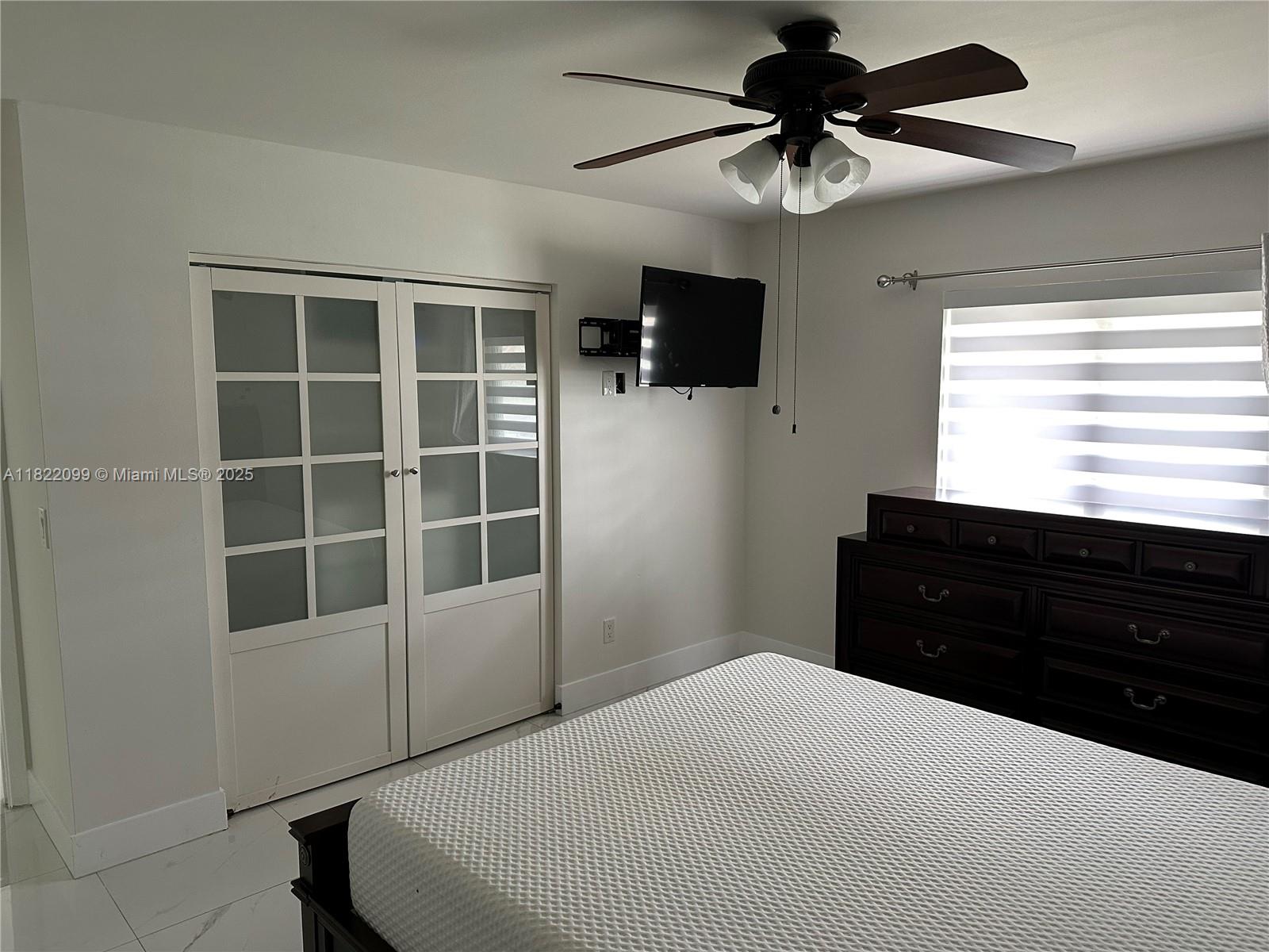 KENDALL WALK - Residential