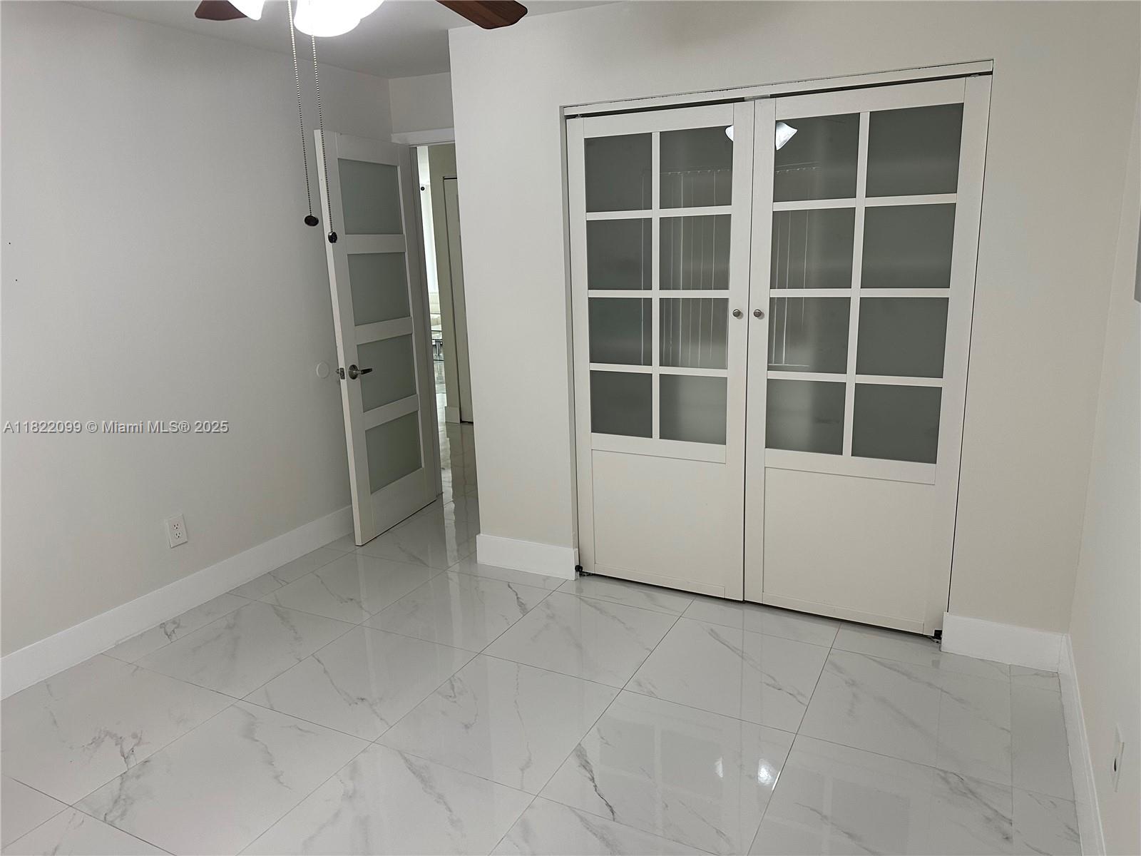 KENDALL WALK - Residential