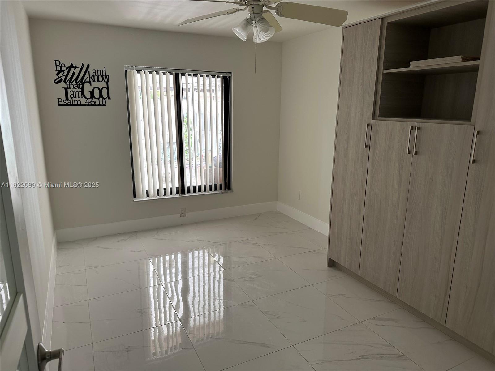 KENDALL WALK - Residential