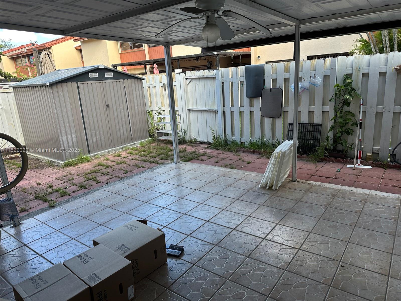 KENDALL WALK - Residential