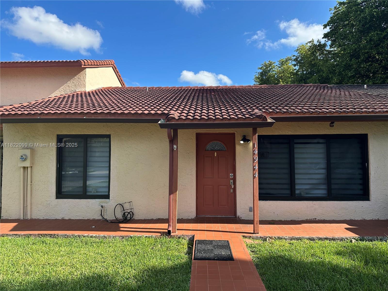 KENDALL WALK - Residential