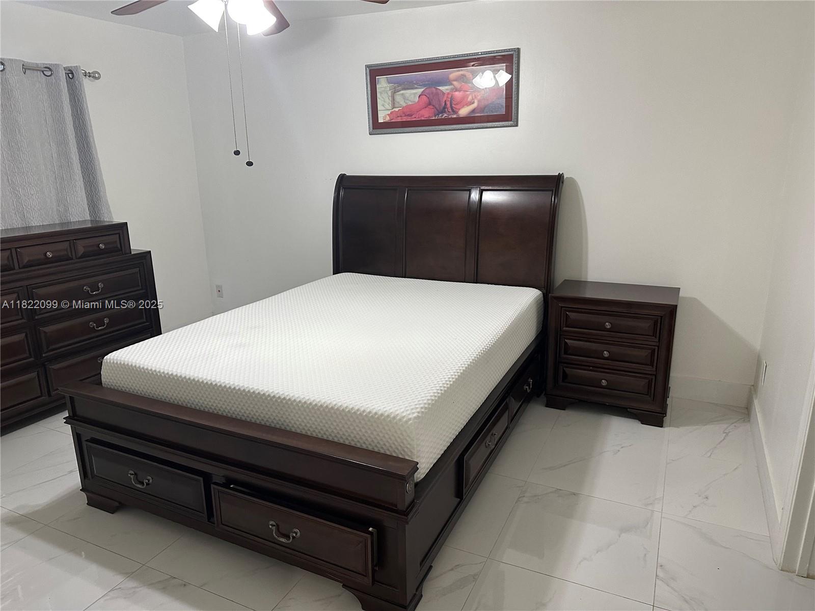 KENDALL WALK - Residential