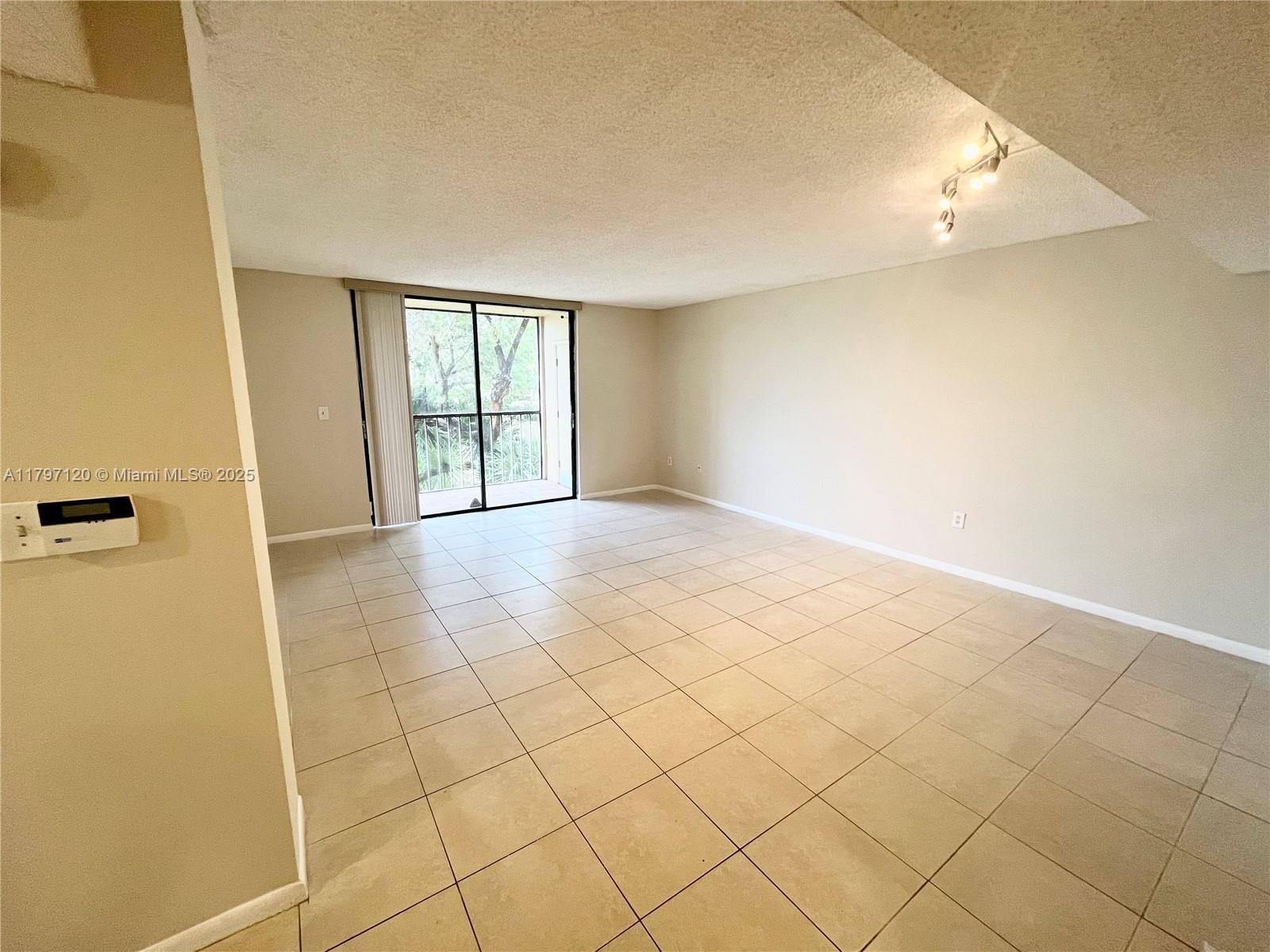 8005 SW 107th Ave 213
