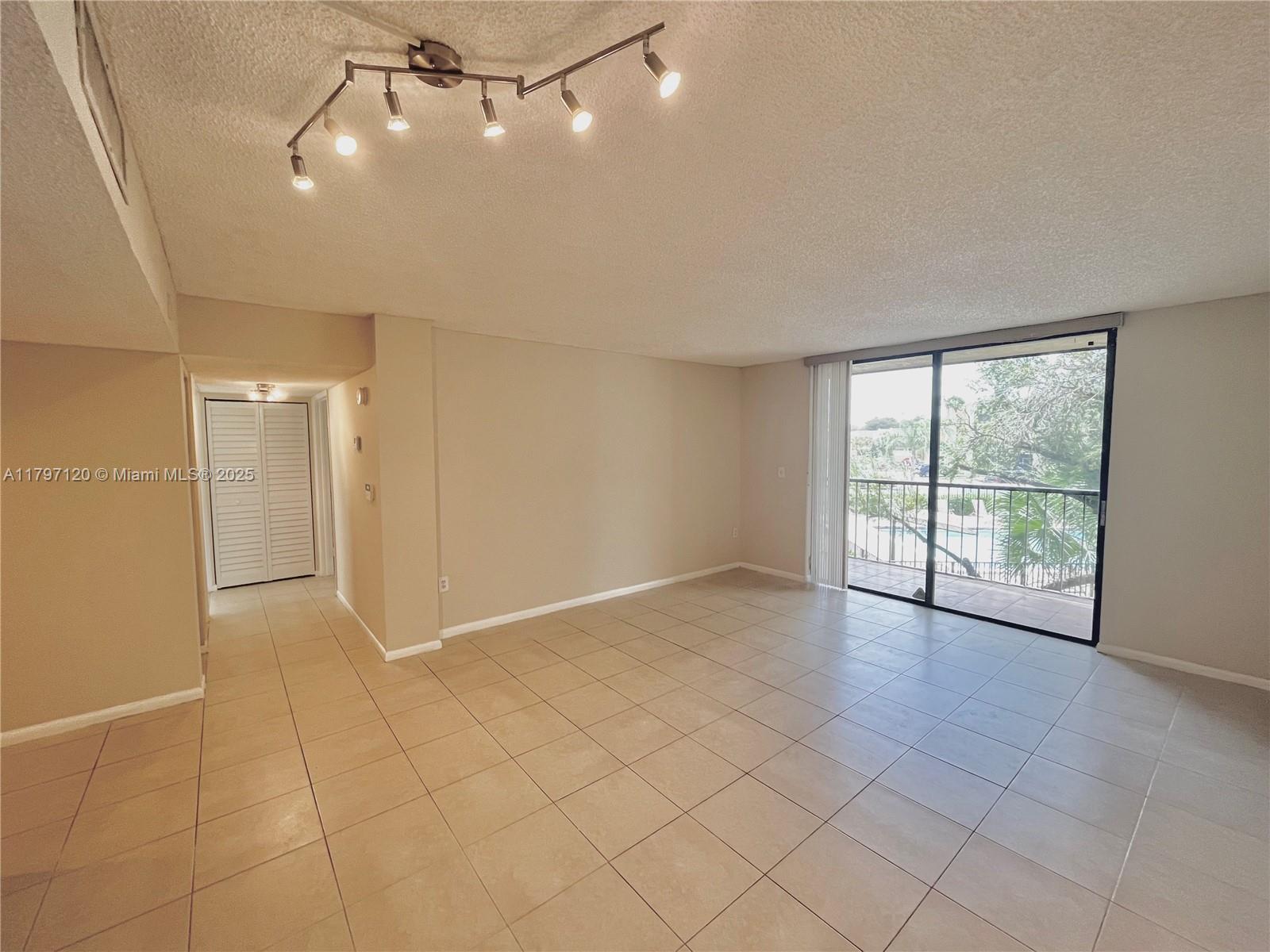 8005 SW 107th Ave 213