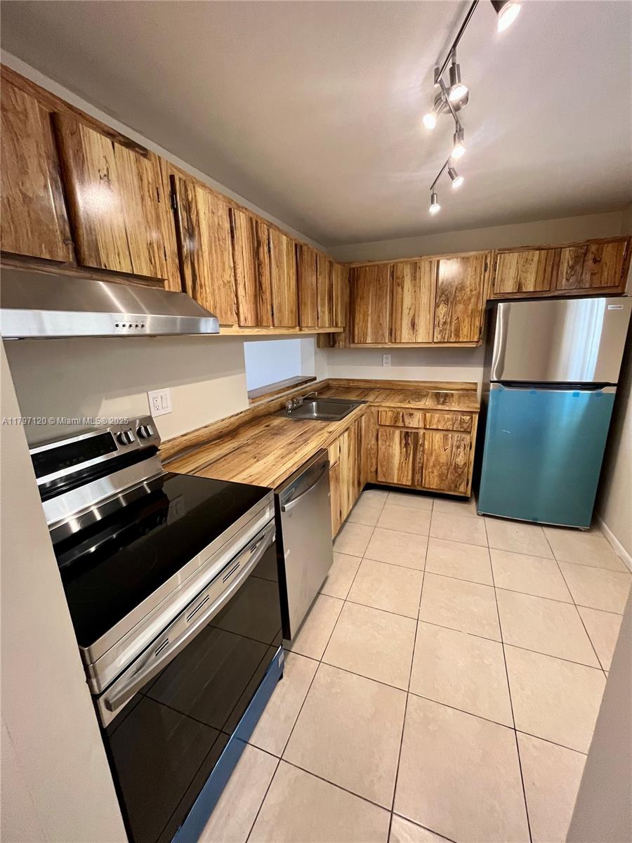 8005 SW 107th Ave 213