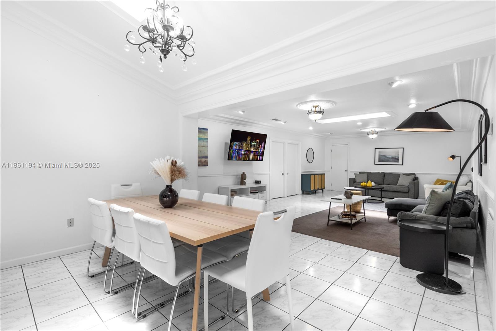 BRICKELL ESTATES - Residential