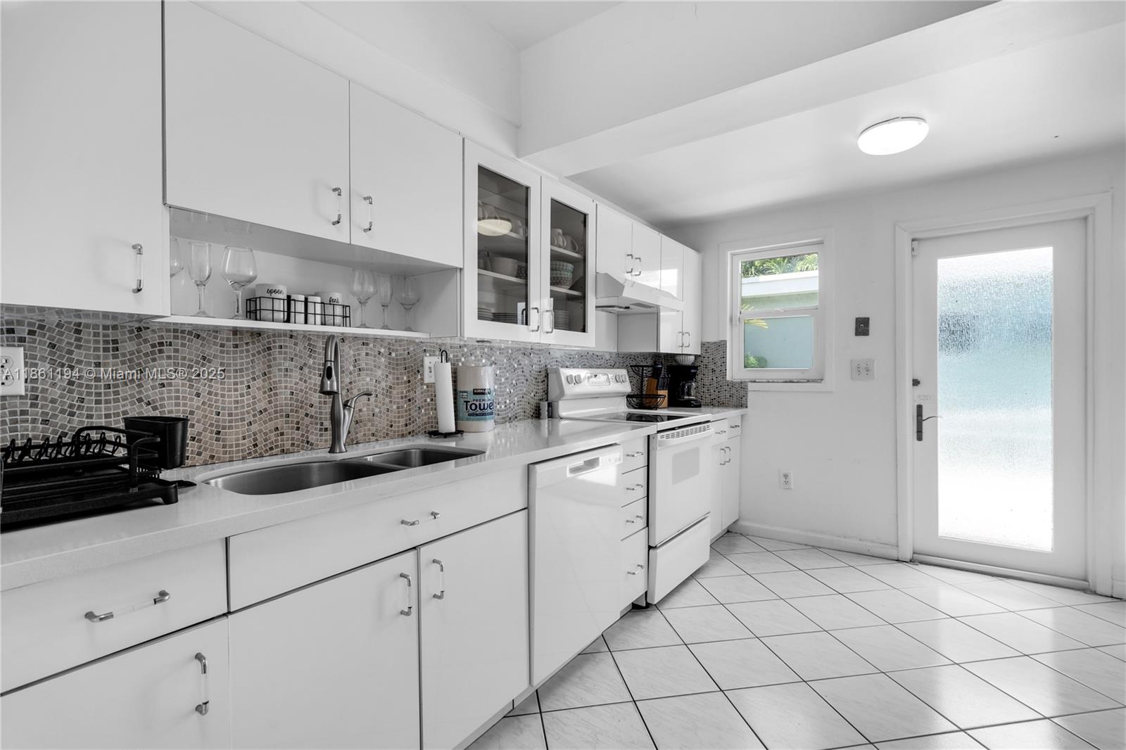 BRICKELL ESTATES - Residential