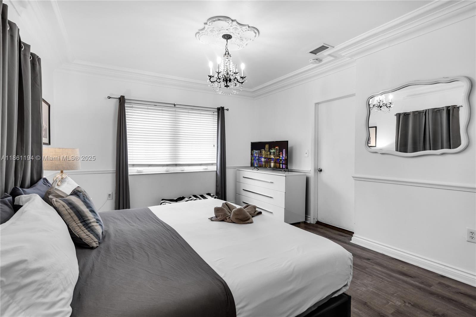 BRICKELL ESTATES - Residential