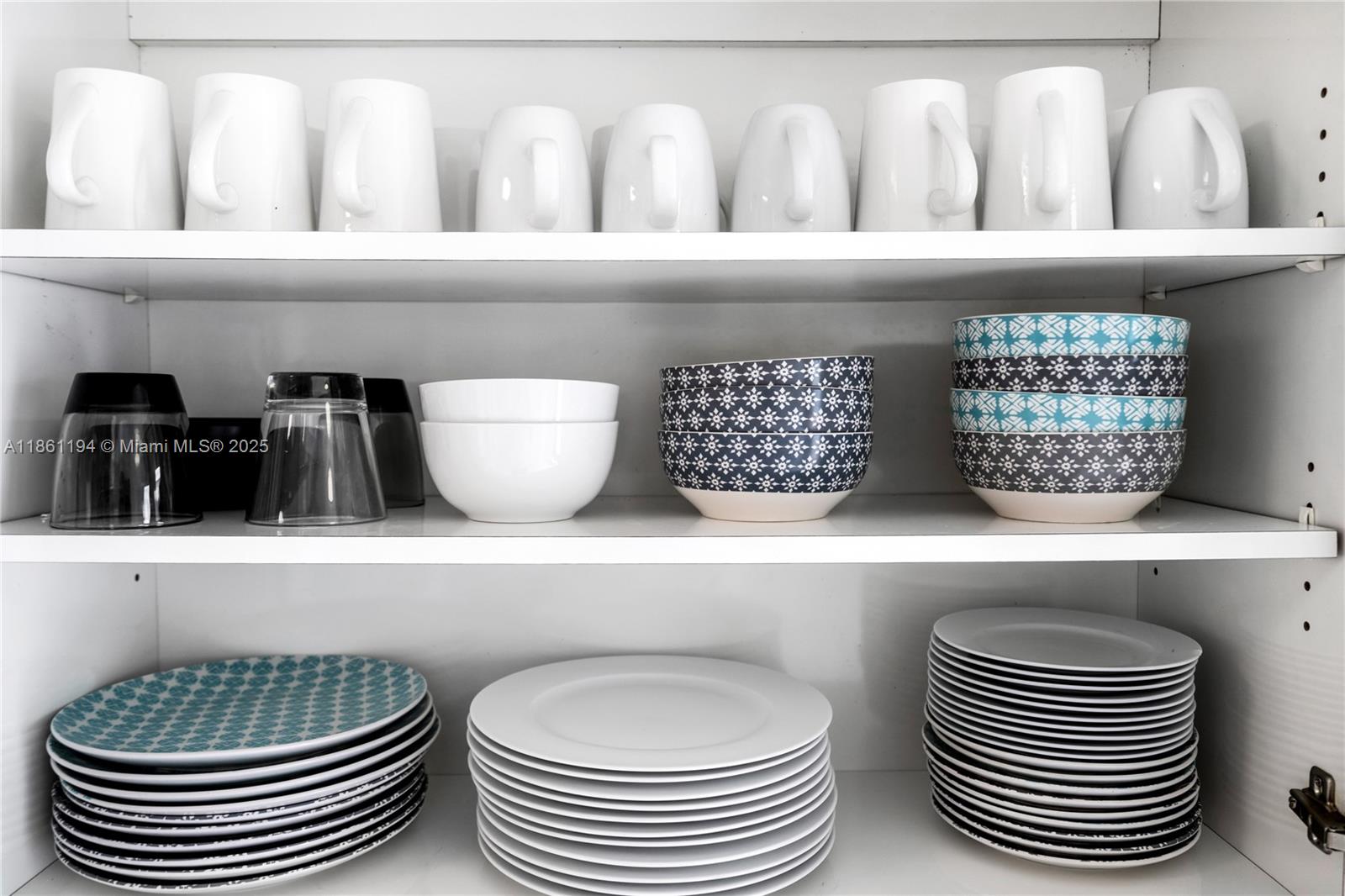 BRICKELL ESTATES - Residential