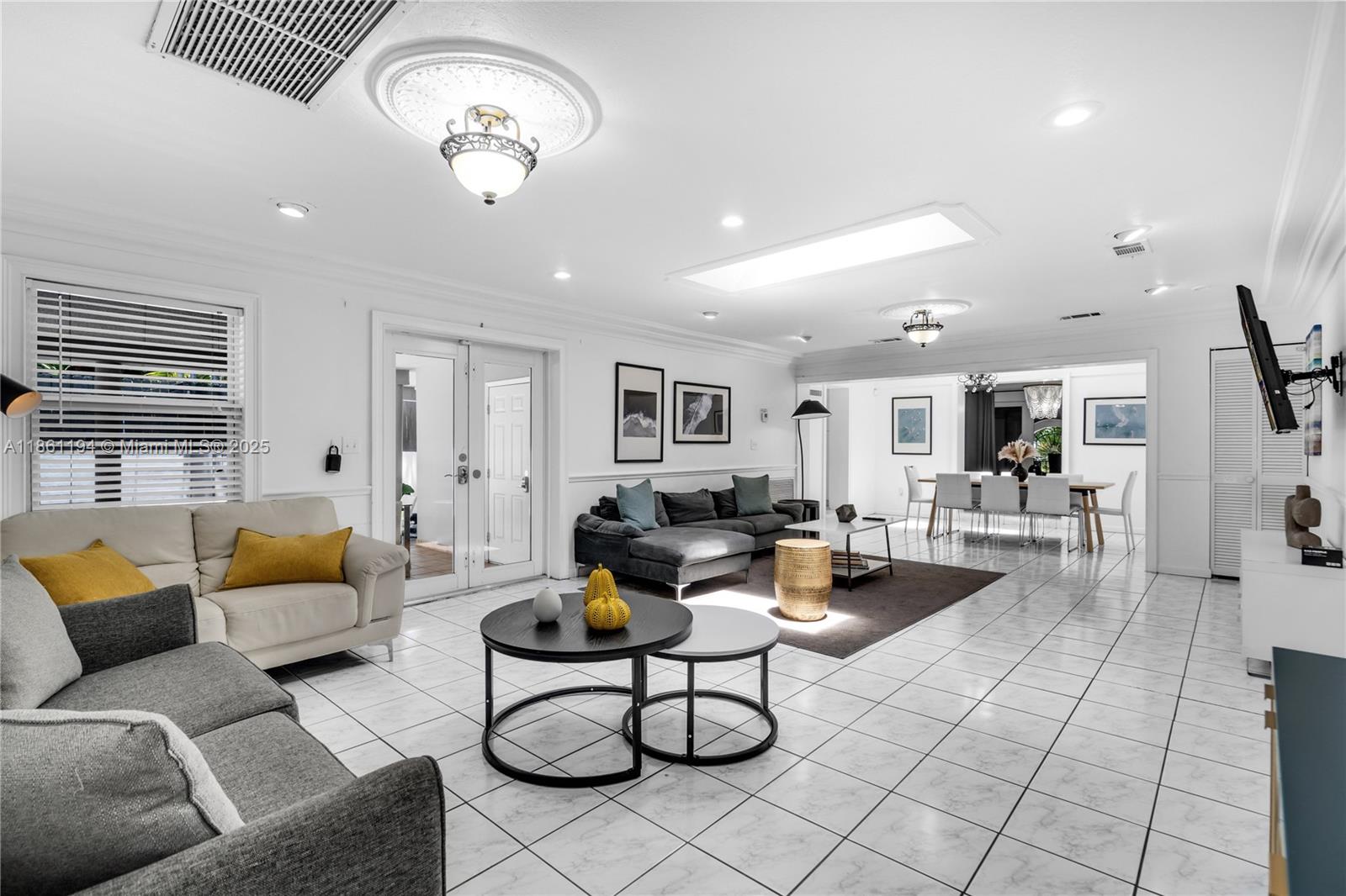 BRICKELL ESTATES - Residential