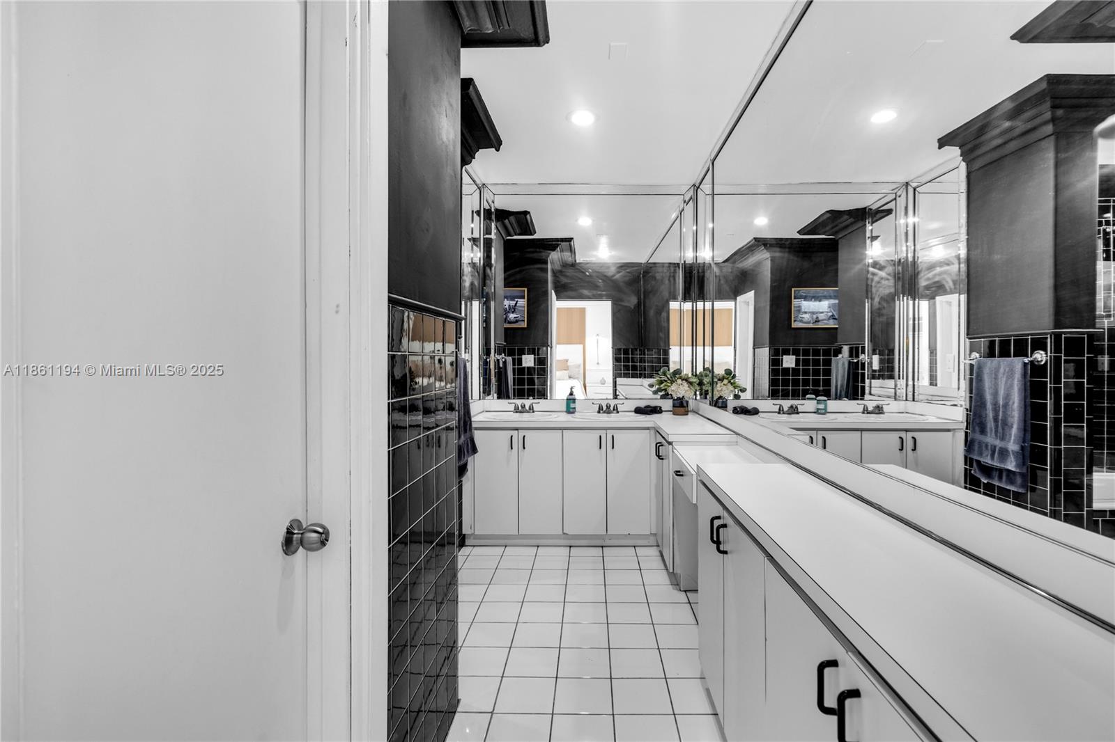 BRICKELL ESTATES - Residential