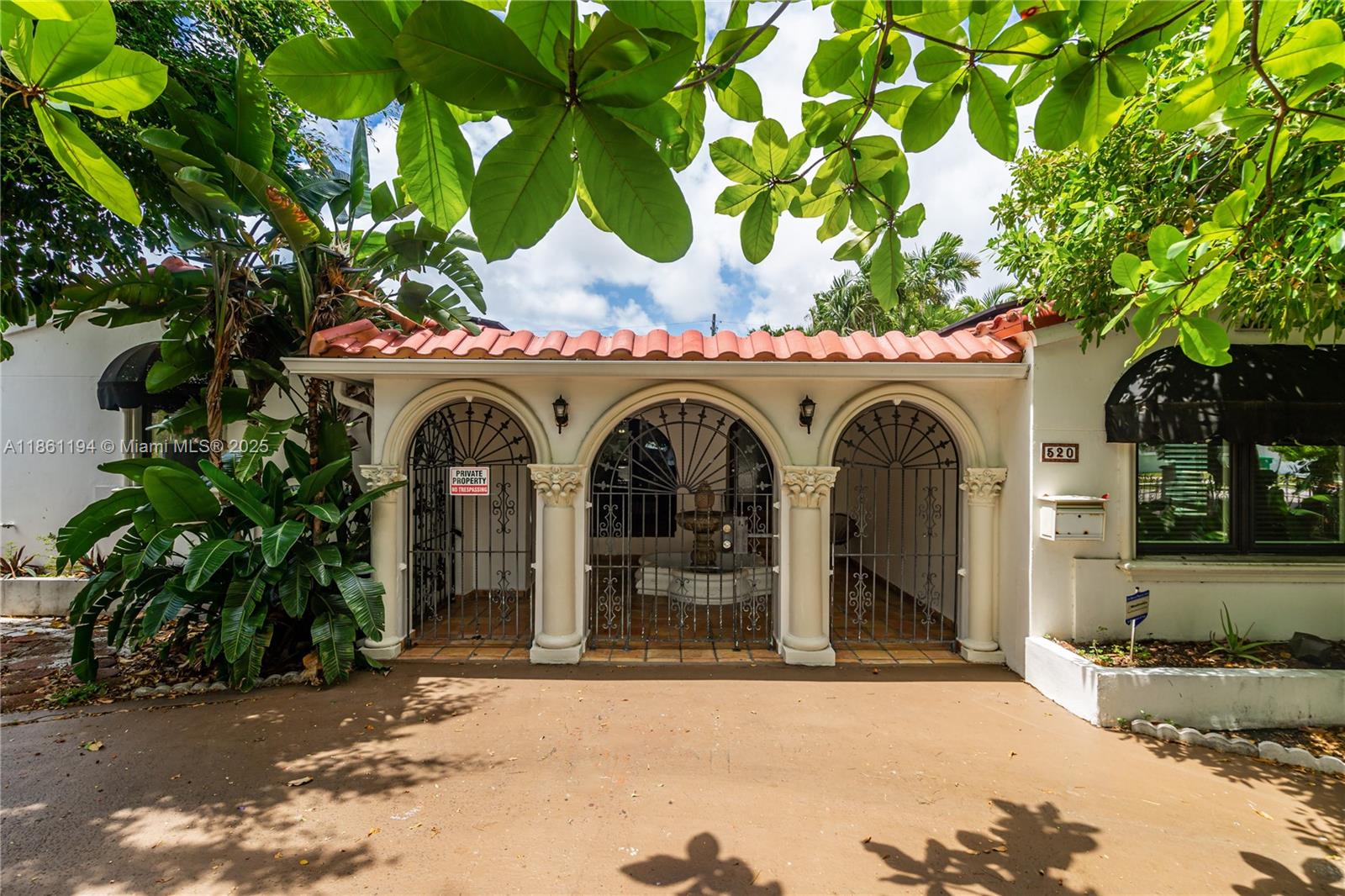 BRICKELL ESTATES - Residential