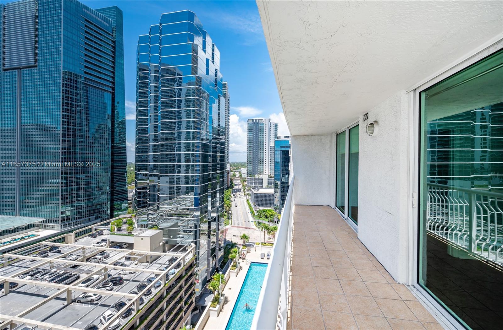 1200 Brickell Bay Dr 2015