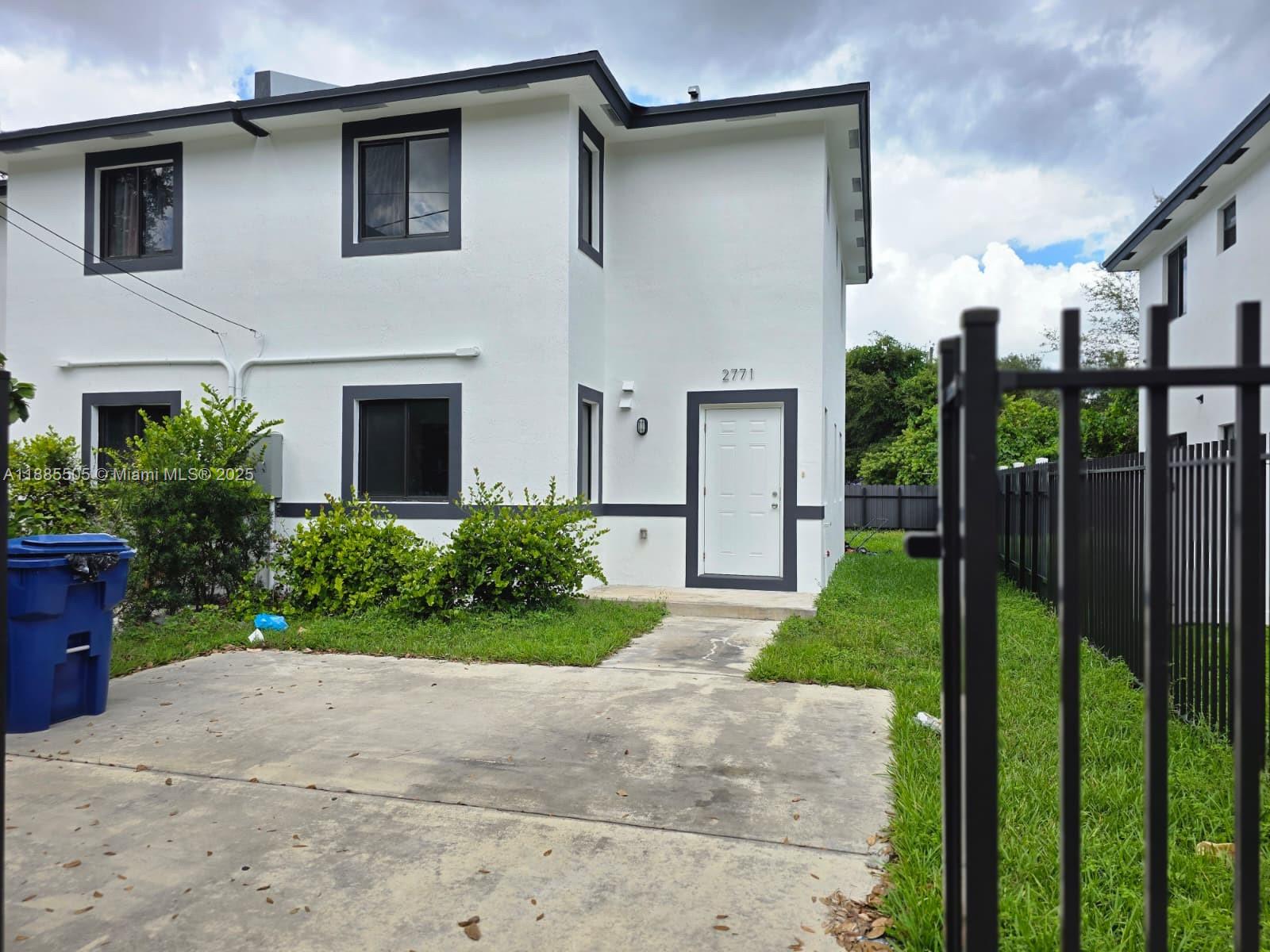 2771 NW 43rd Ter
