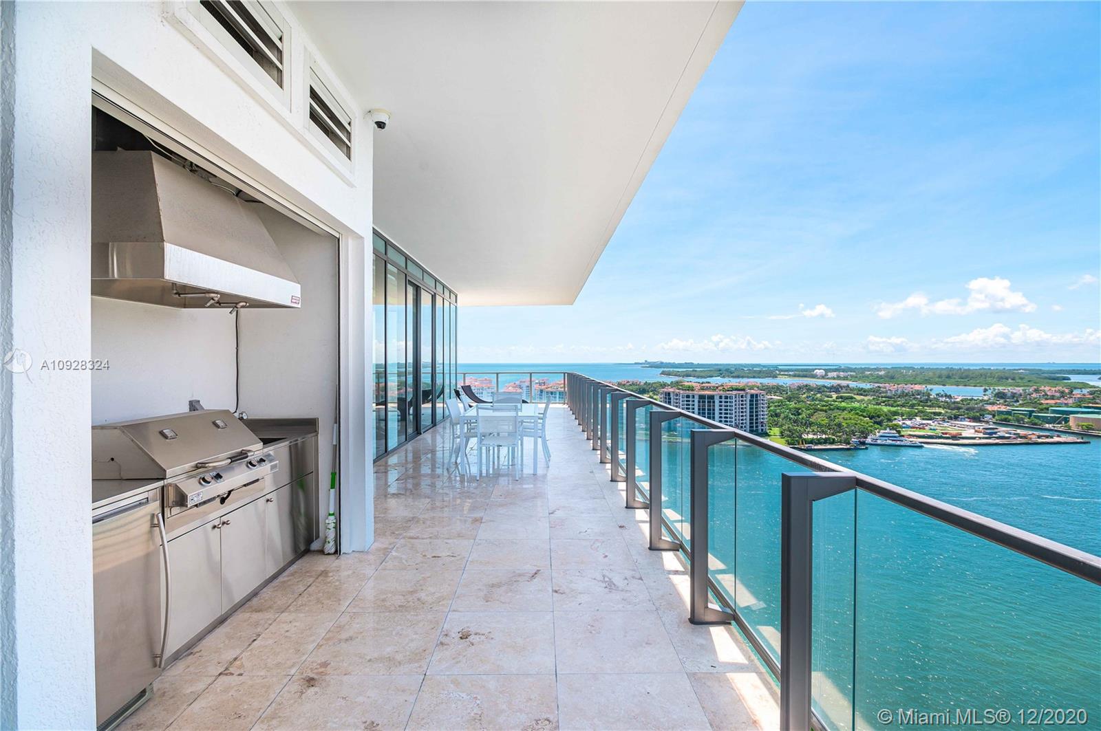 APOGEE CONDO - Residential