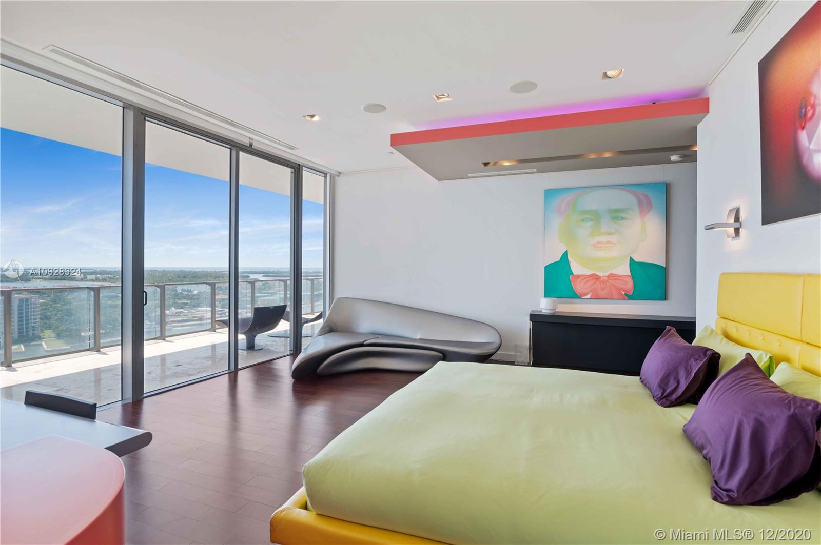 APOGEE CONDO - Residential