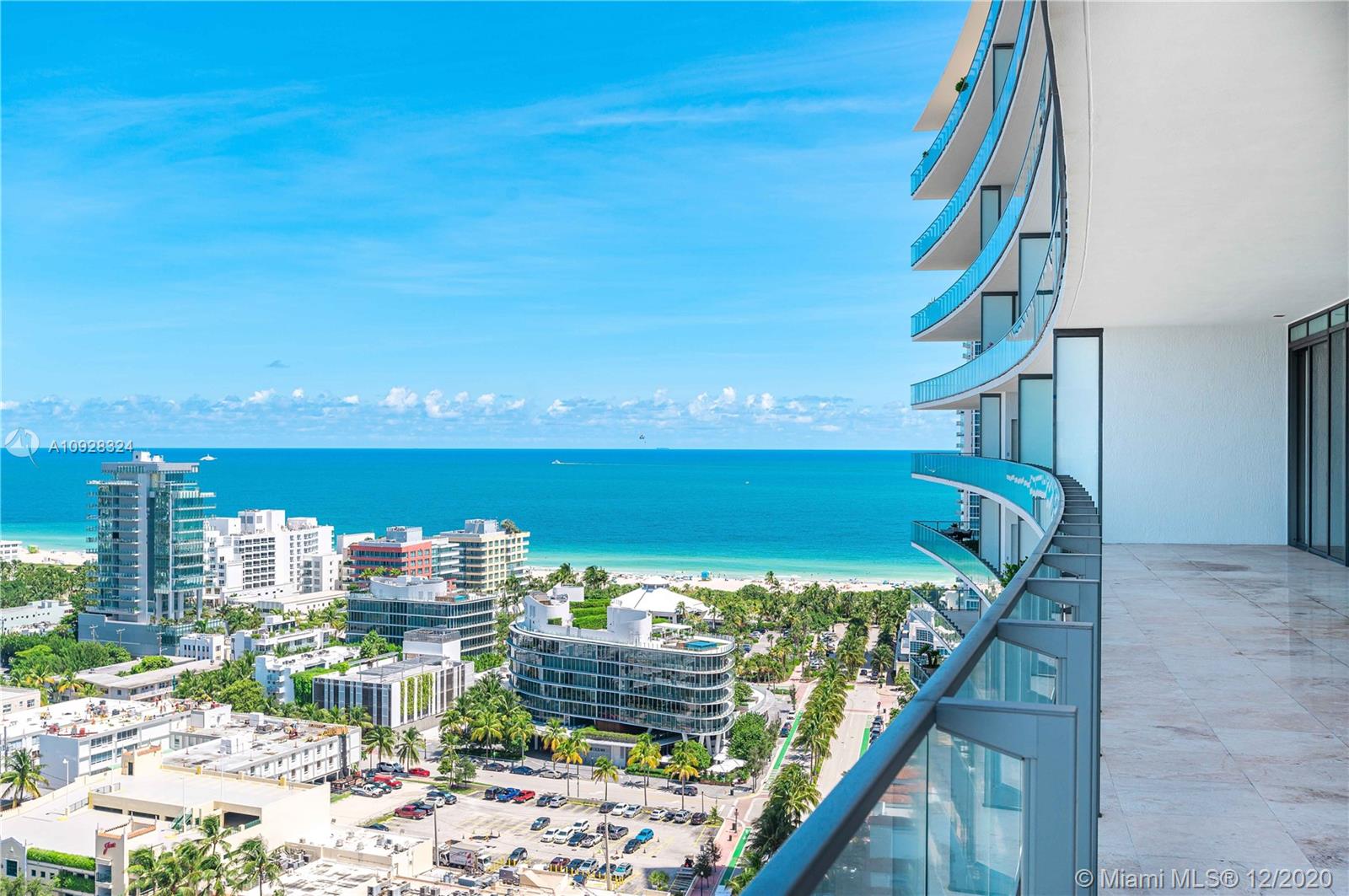 APOGEE CONDO - Residential