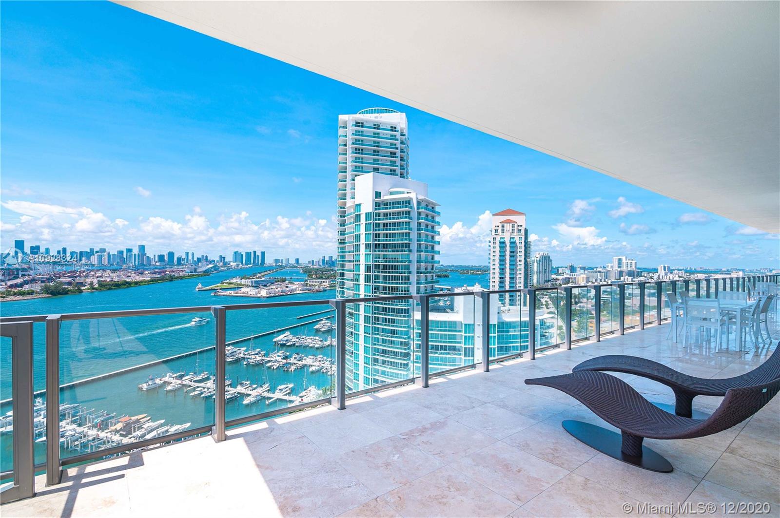 APOGEE CONDO - Residential