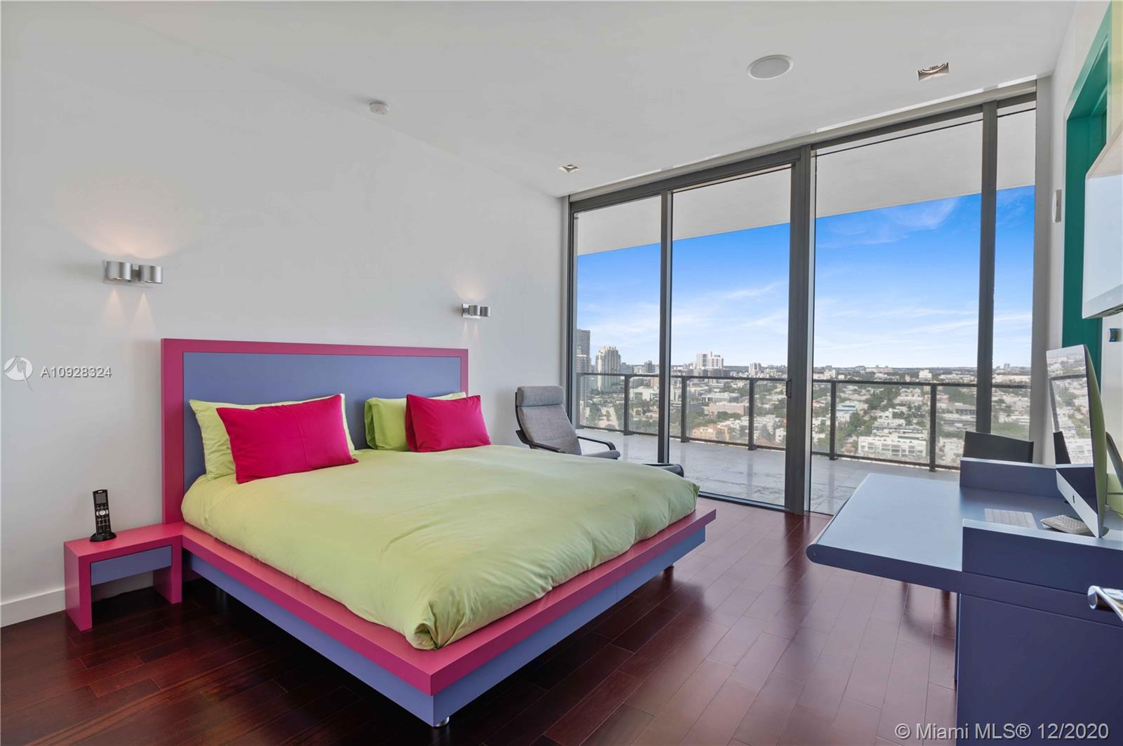 APOGEE CONDO - Residential