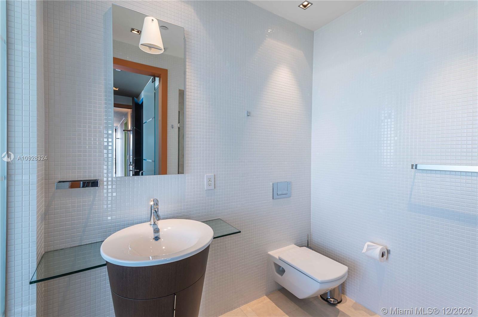 APOGEE CONDO - Residential