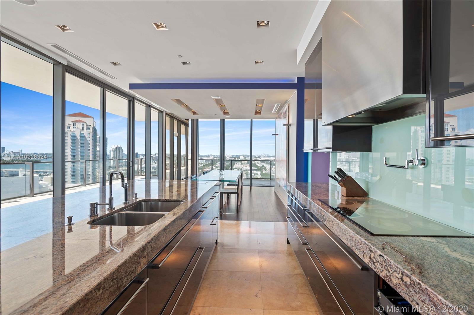 APOGEE CONDO - Residential