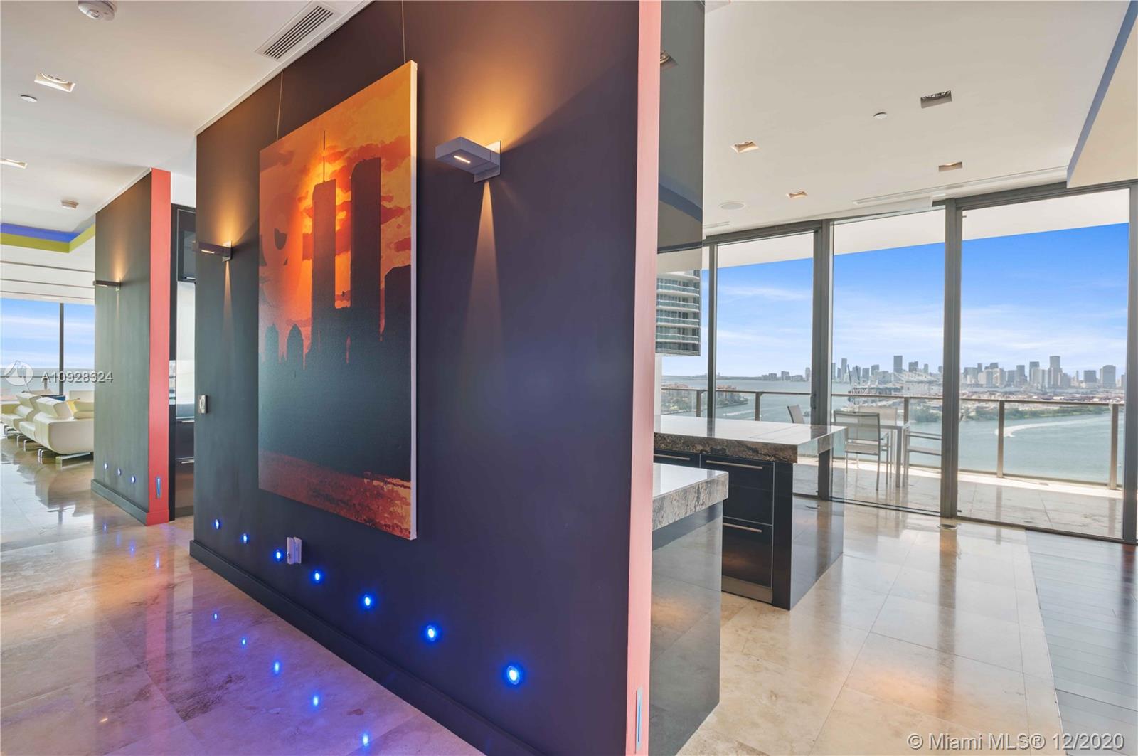 APOGEE CONDO - Residential