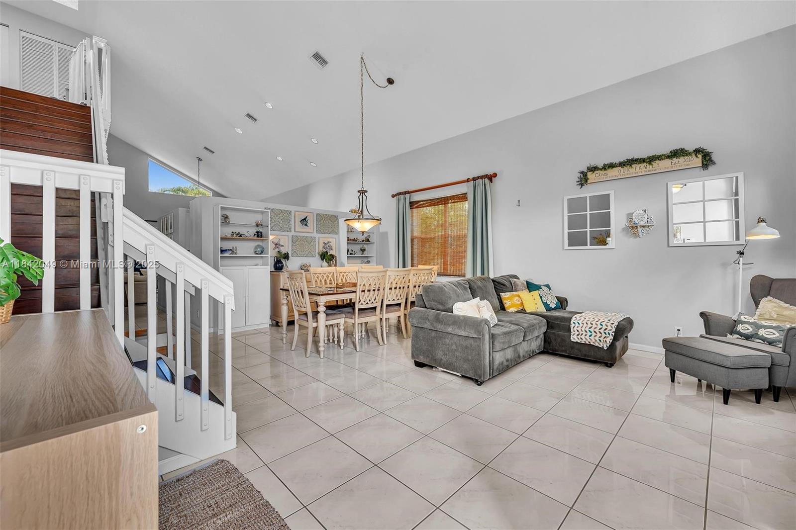 11220 NW 52nd