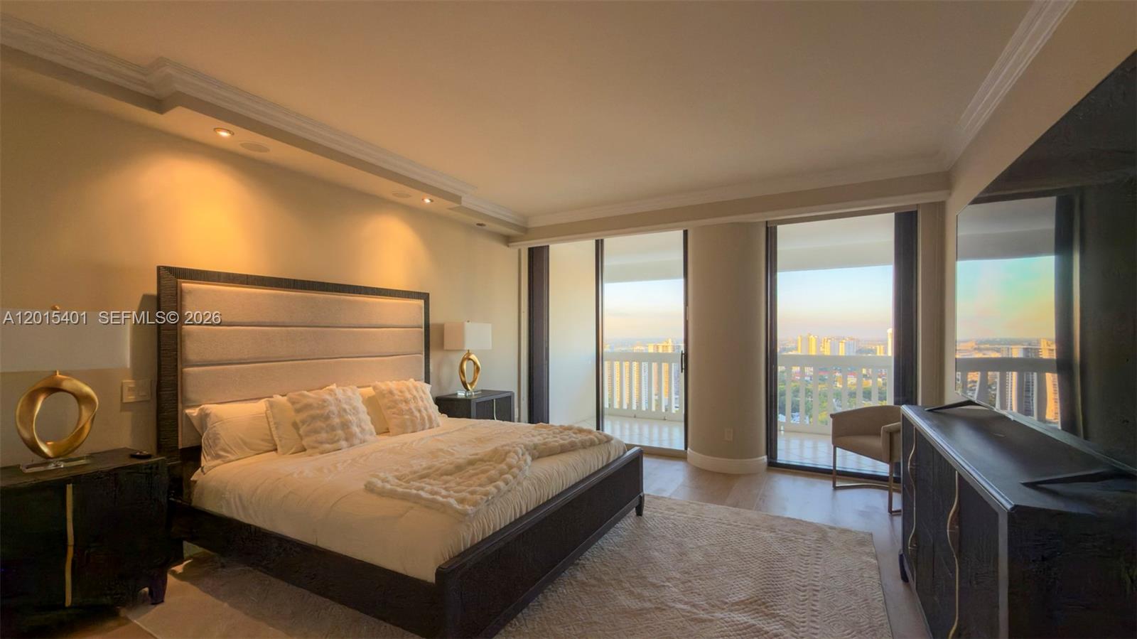 2000 ISL BLVD WILLIAMS IS - Residential Lease