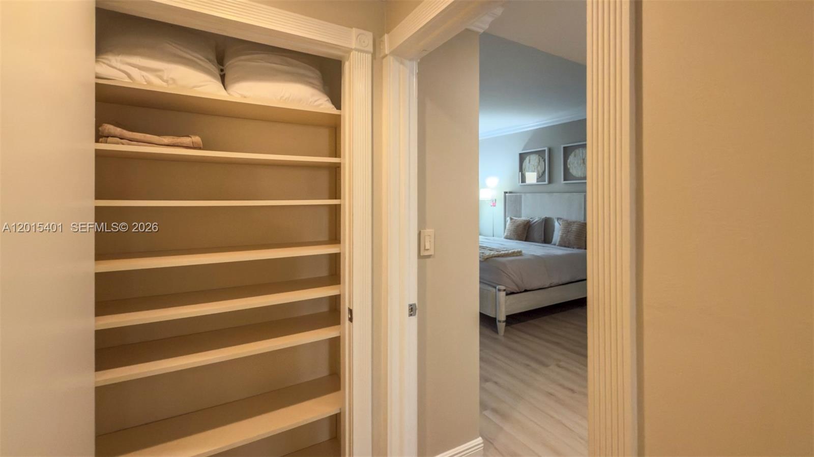2000 ISL BLVD WILLIAMS IS - Residential Lease