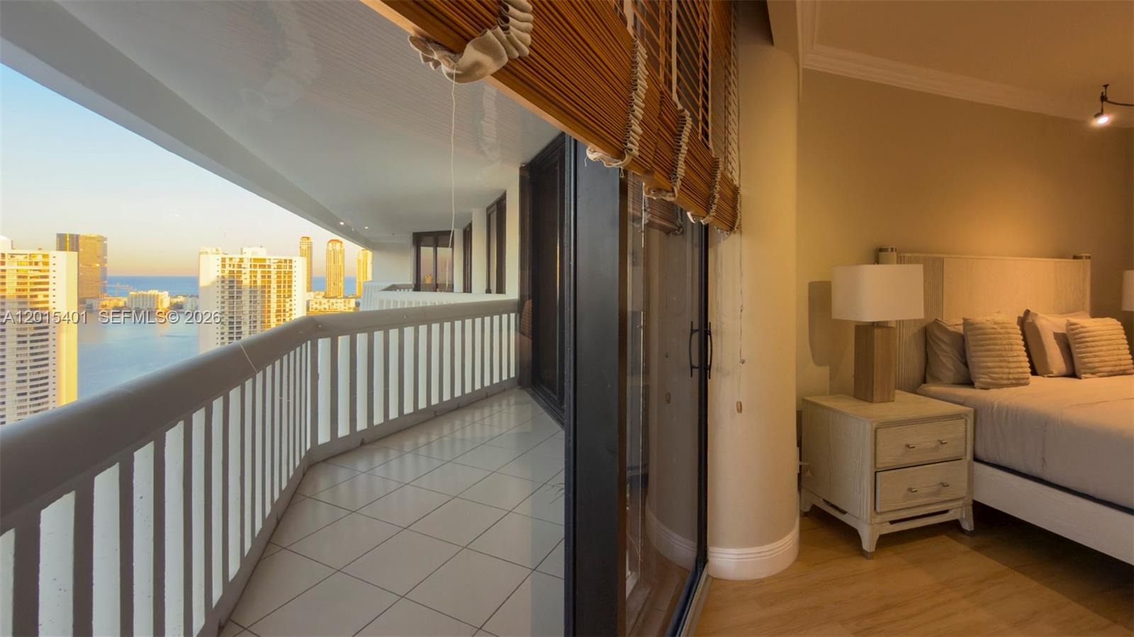 2000 ISL BLVD WILLIAMS IS - Residential Lease