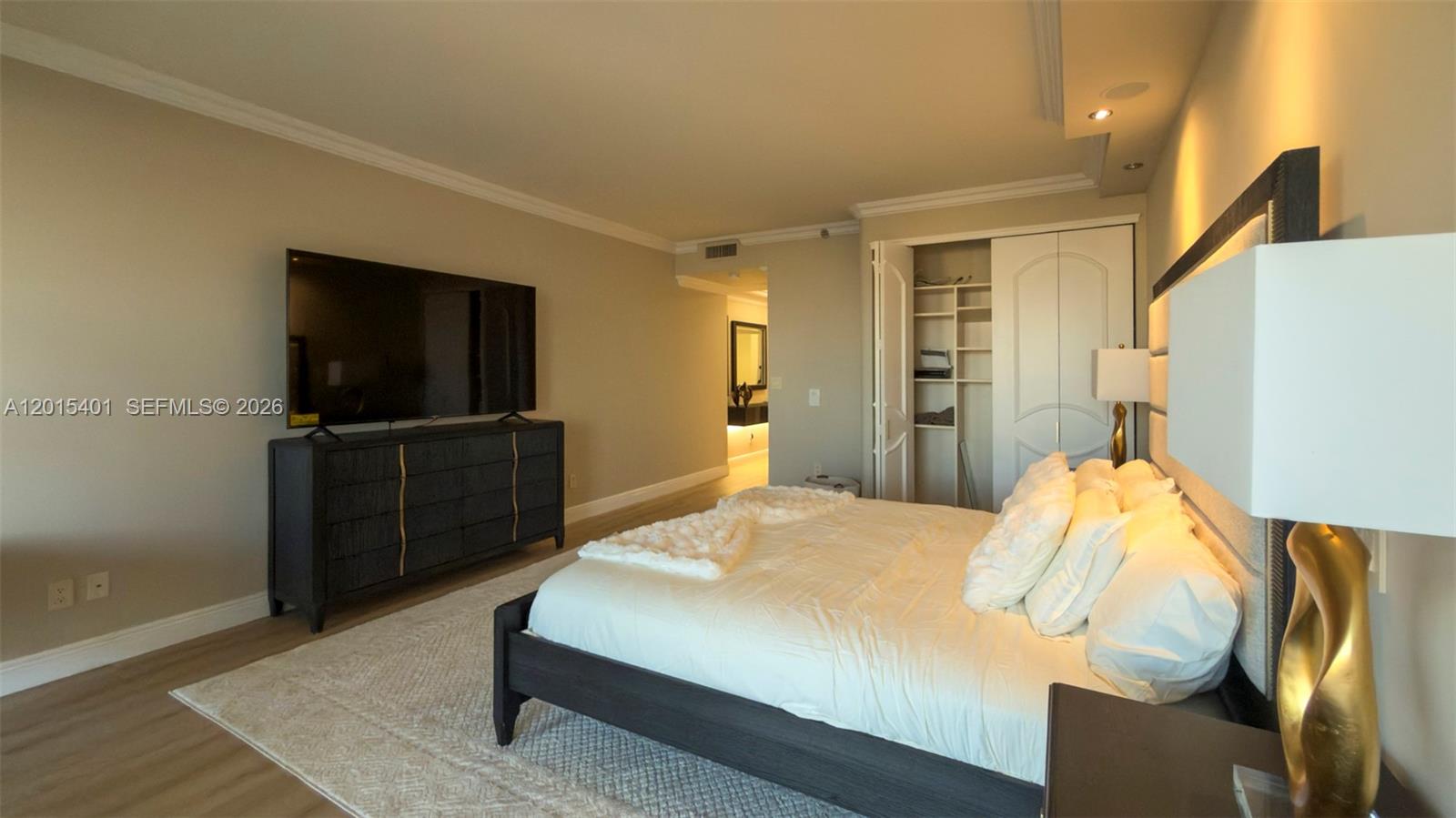 2000 ISL BLVD WILLIAMS IS - Residential Lease