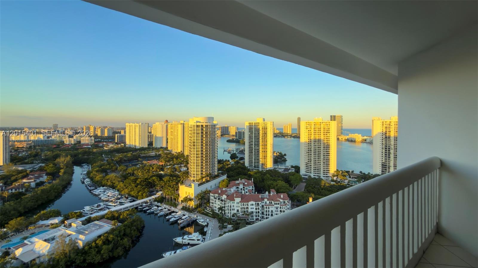 2000 ISL BLVD WILLIAMS IS - Residential Lease