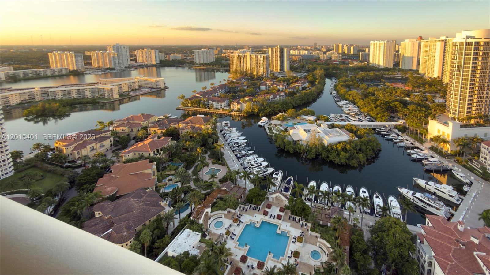 2000 ISL BLVD WILLIAMS IS - Residential Lease