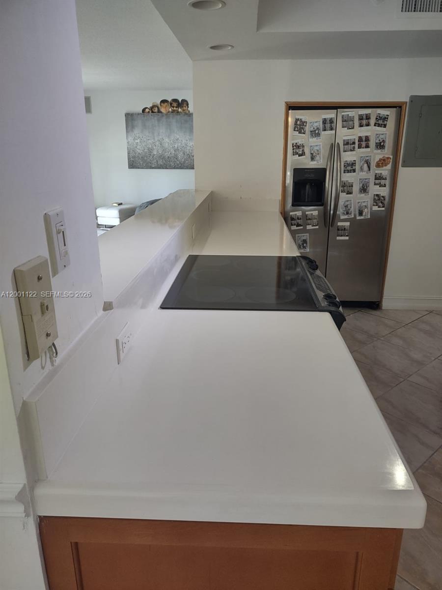 3600 Mystic Pointe Dr 513