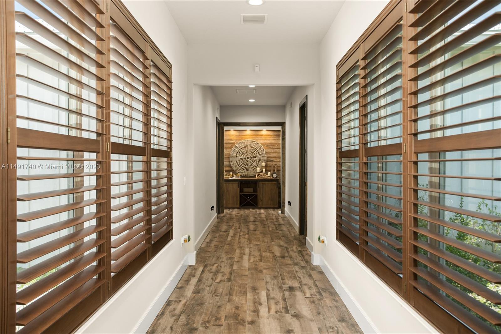 NO SUBDIVISION - Residential