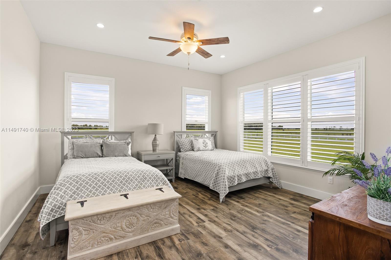 NO SUBDIVISION - Residential