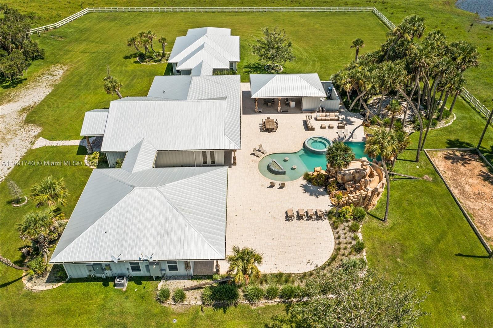 NO SUBDIVISION - Residential