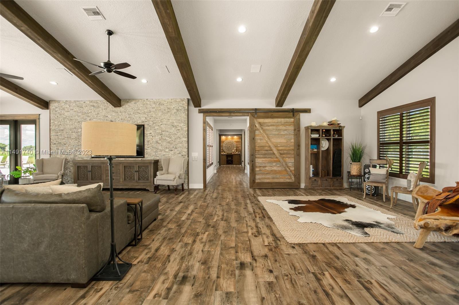 NO SUBDIVISION - Residential