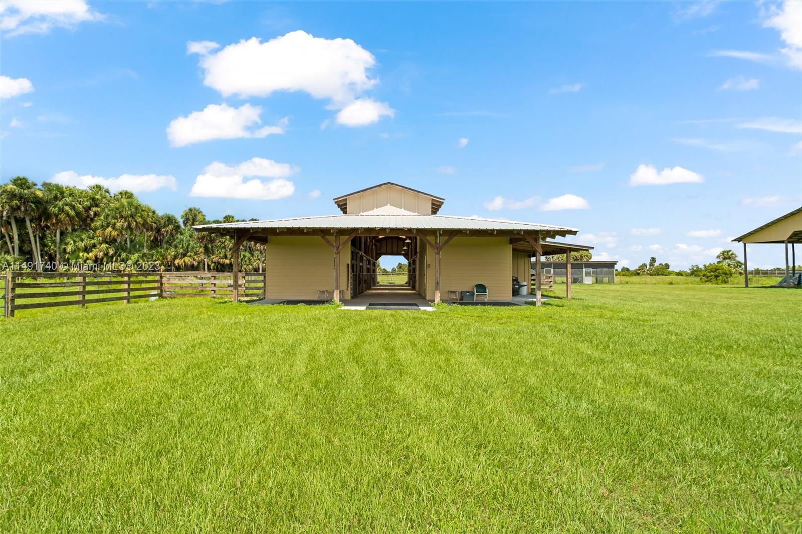NO SUBDIVISION - Residential
