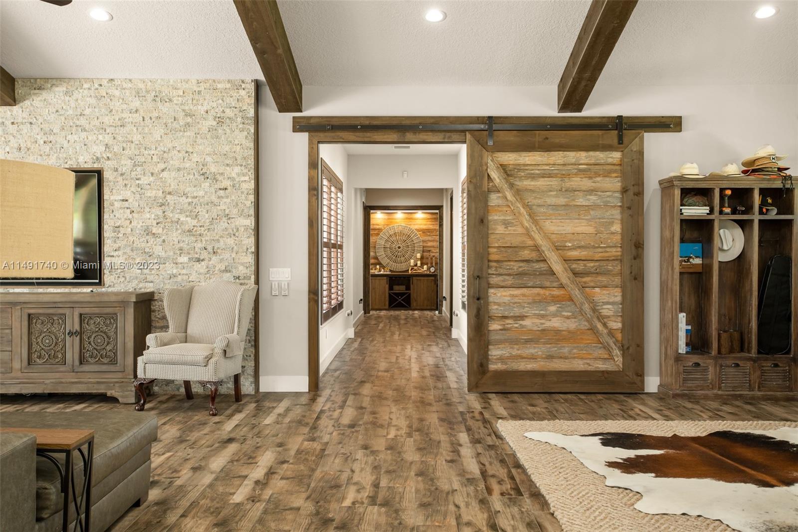 NO SUBDIVISION - Residential