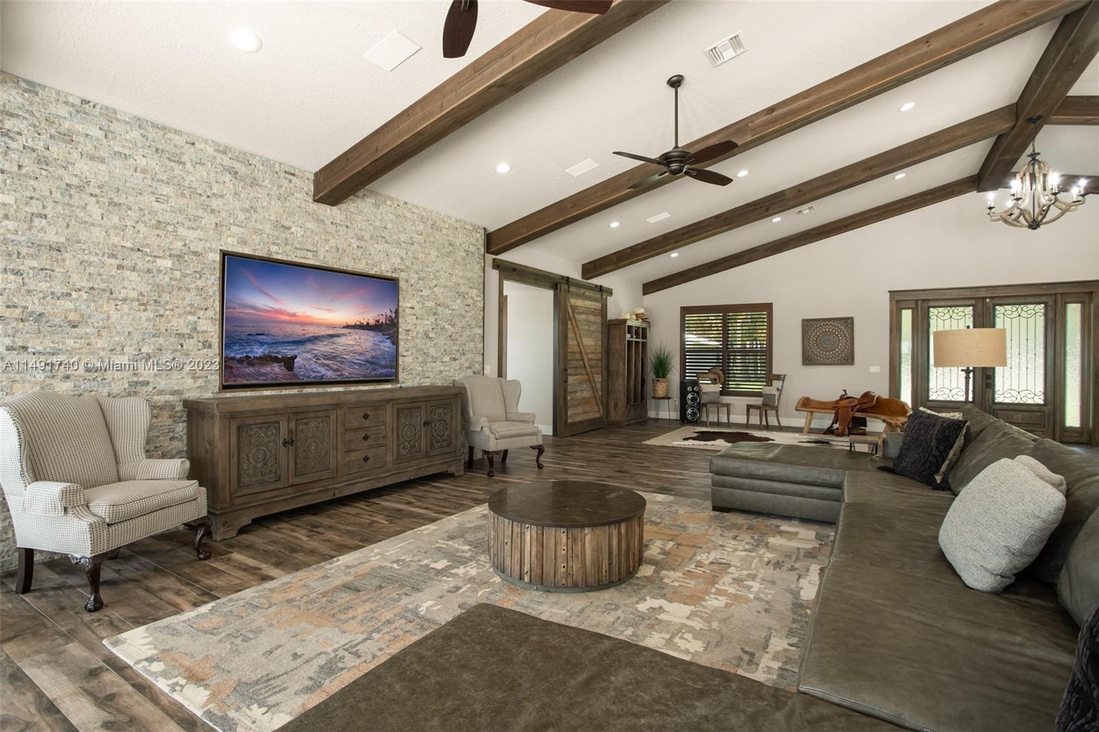 NO SUBDIVISION - Residential